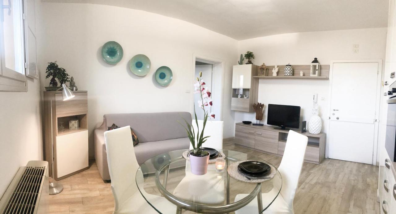 Familybo Apartments Bologna Delight - Front Station エクステリア 写真