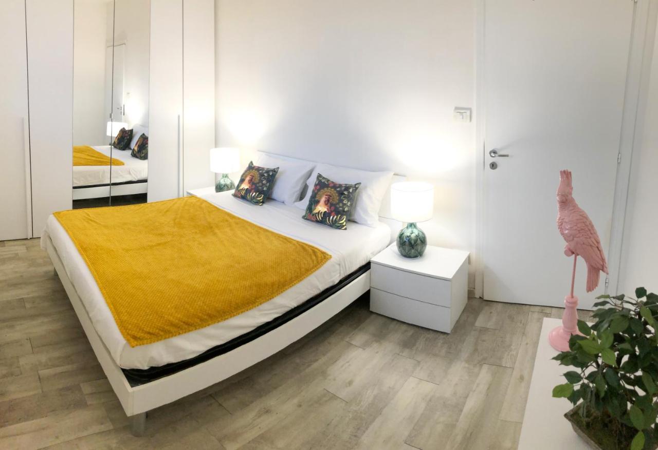 Familybo Apartments Bologna Delight - Front Station エクステリア 写真