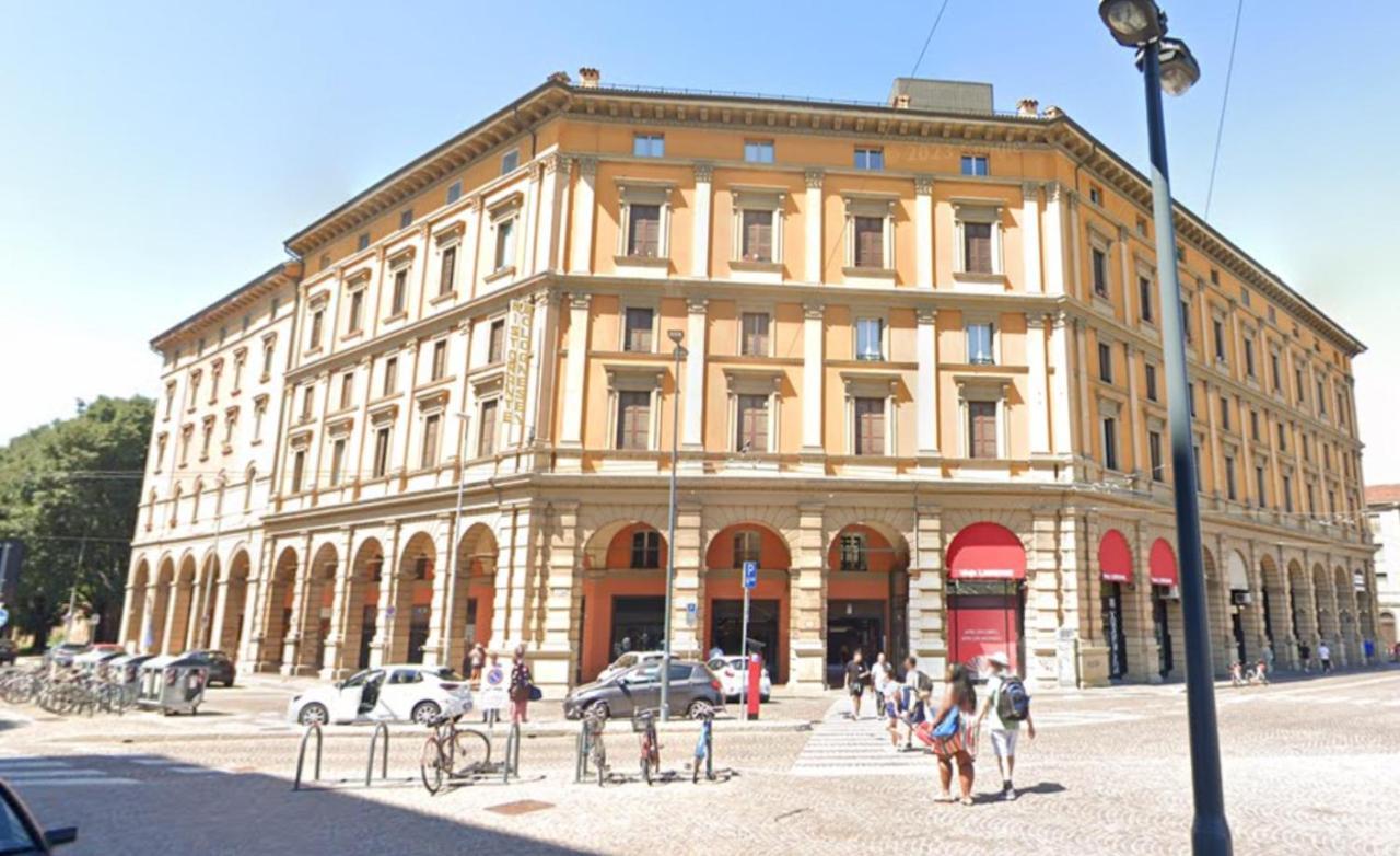 Familybo Apartments Bologna Delight - Front Station エクステリア 写真